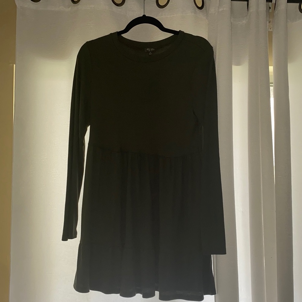 Lily rose, hunter green long sleeve dress.